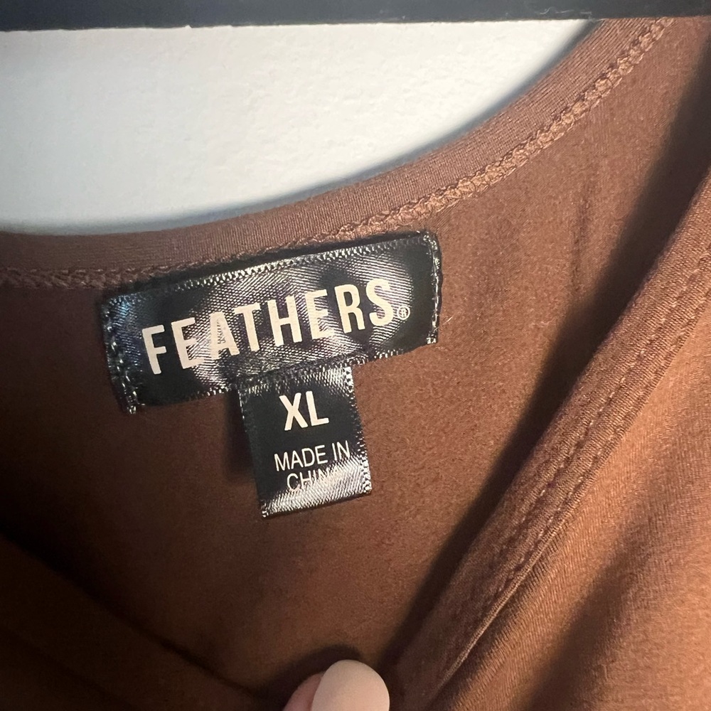 Feathers Brown Track Shorts and Knot Tie Top- Super Comfortable - Picture 4 of 8